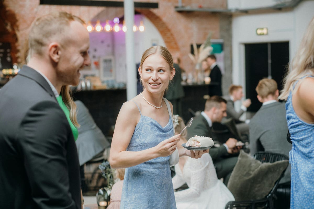 Hochzeitsgast Kleid 2026: Per Foto finden