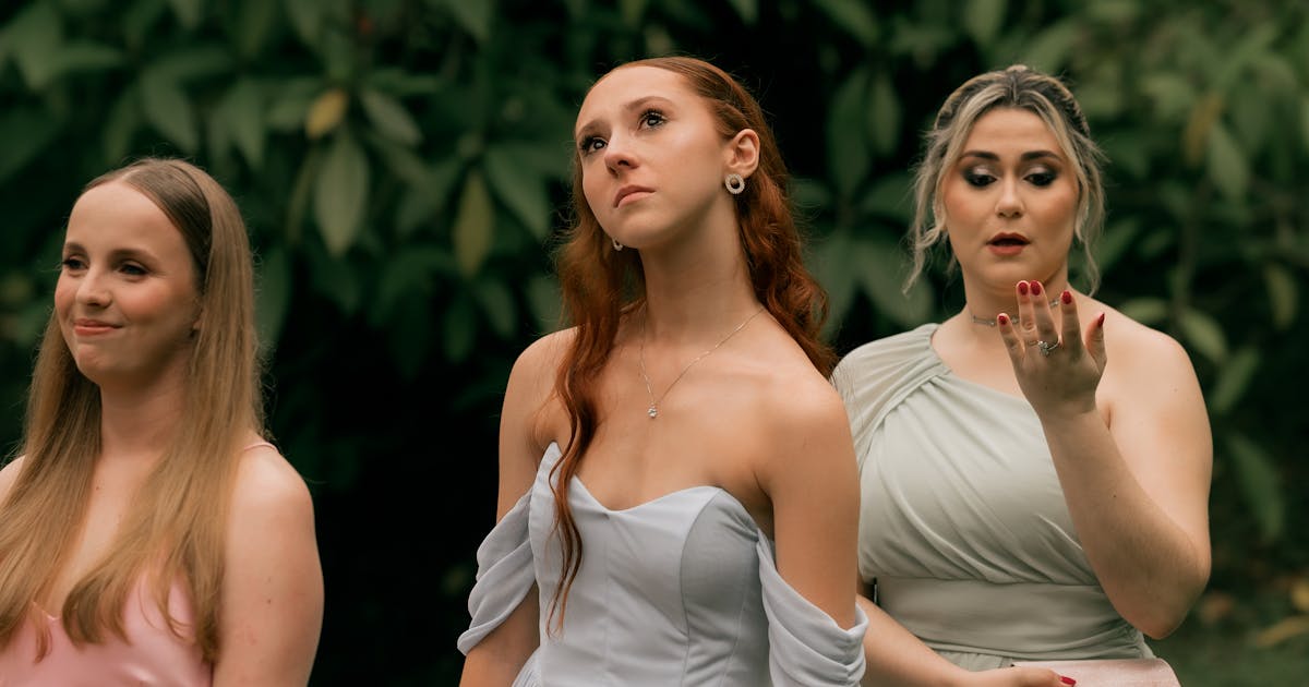 Vestidos de invitada a boda 2026: 9 looks y dónde comprar