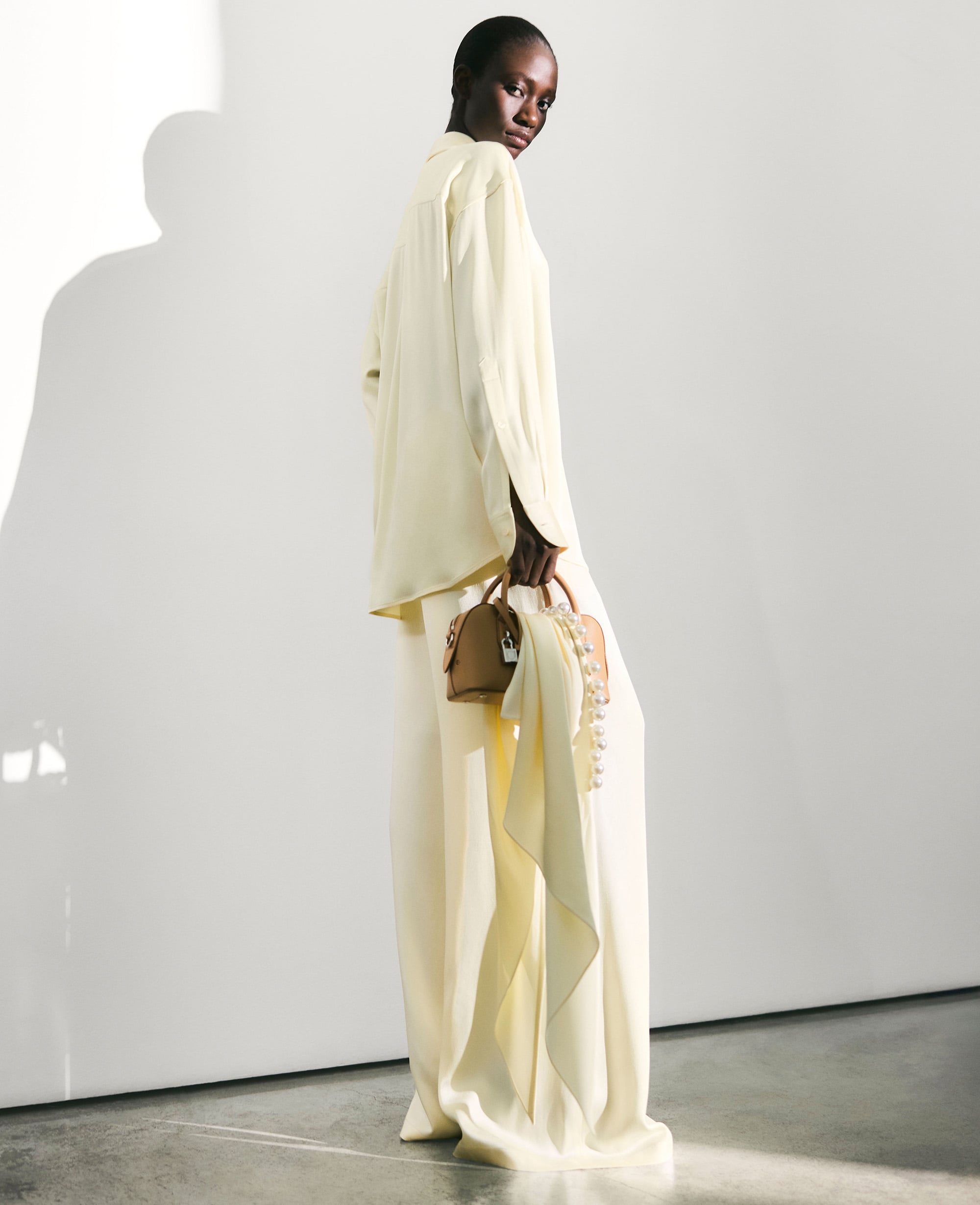 Stella McCartney - Pantalon oversize en satin avec cordon de serrage, , Taille: 38